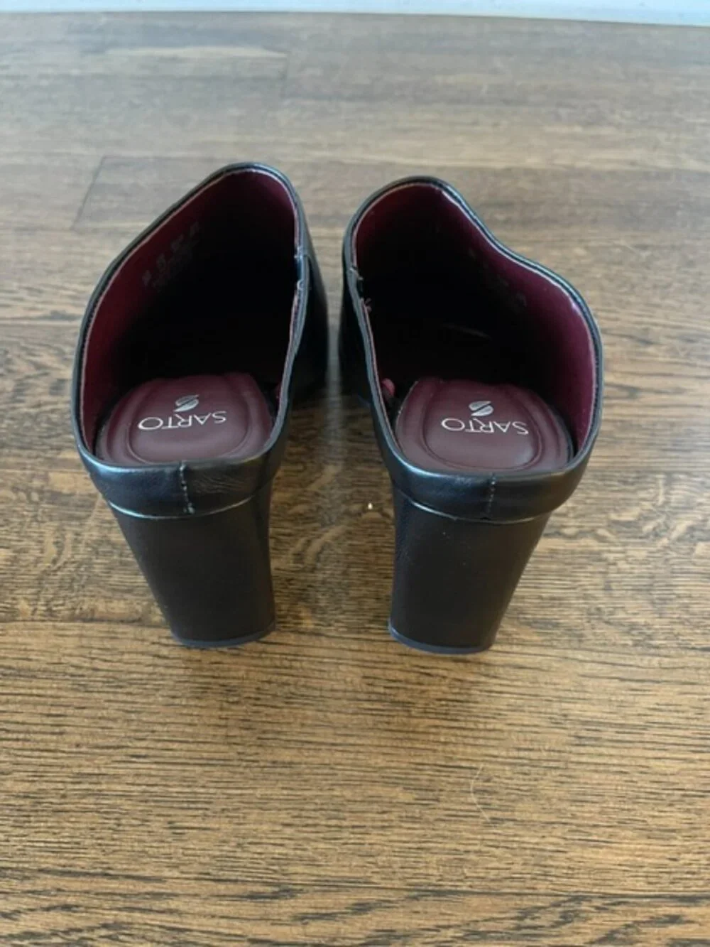 SARTO Franco Sarto Flexa Black Leather Square Toe Heeled Mule Clogs - 9 NIB